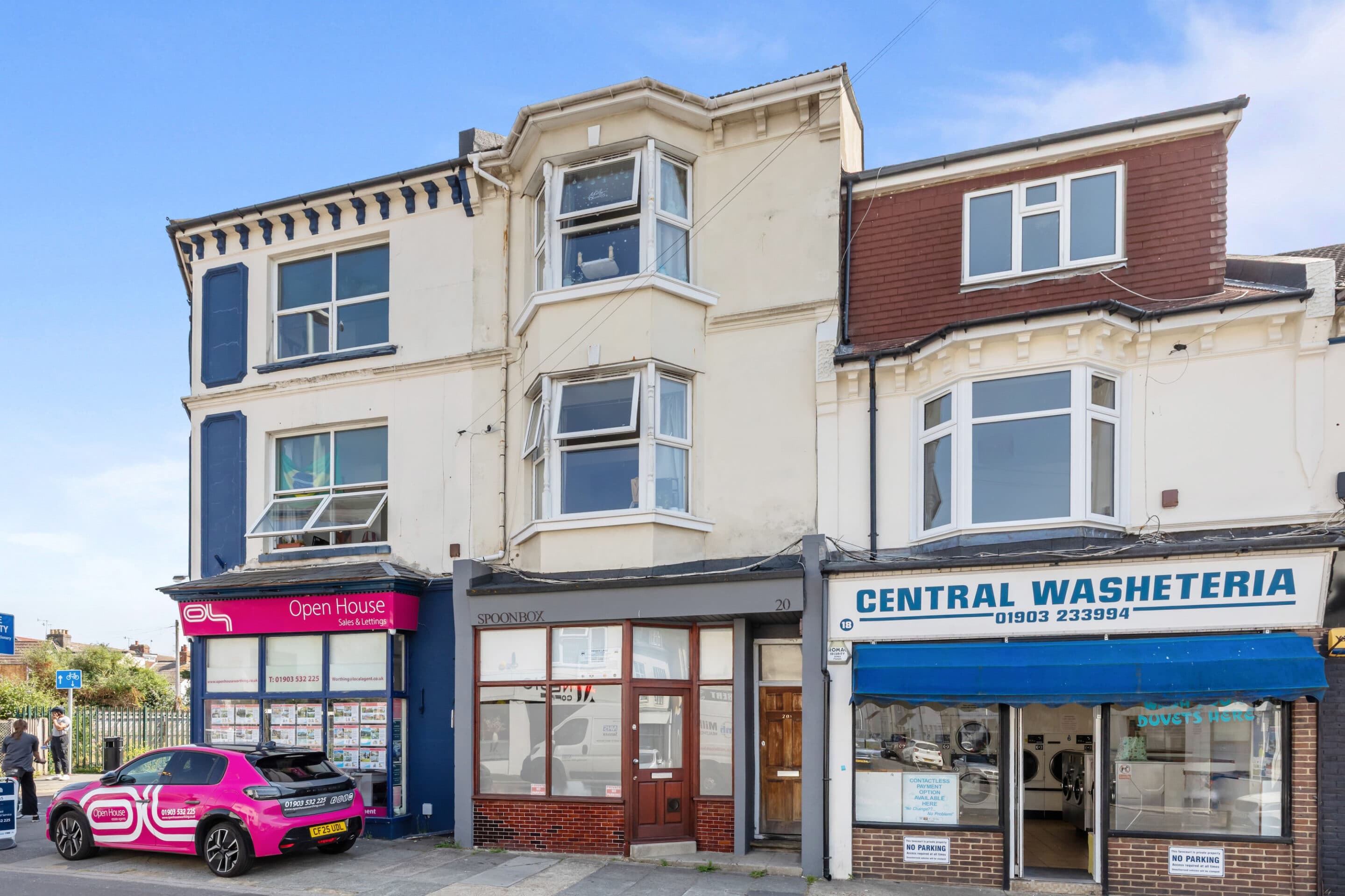 South Farm Road, Worthing, BN14