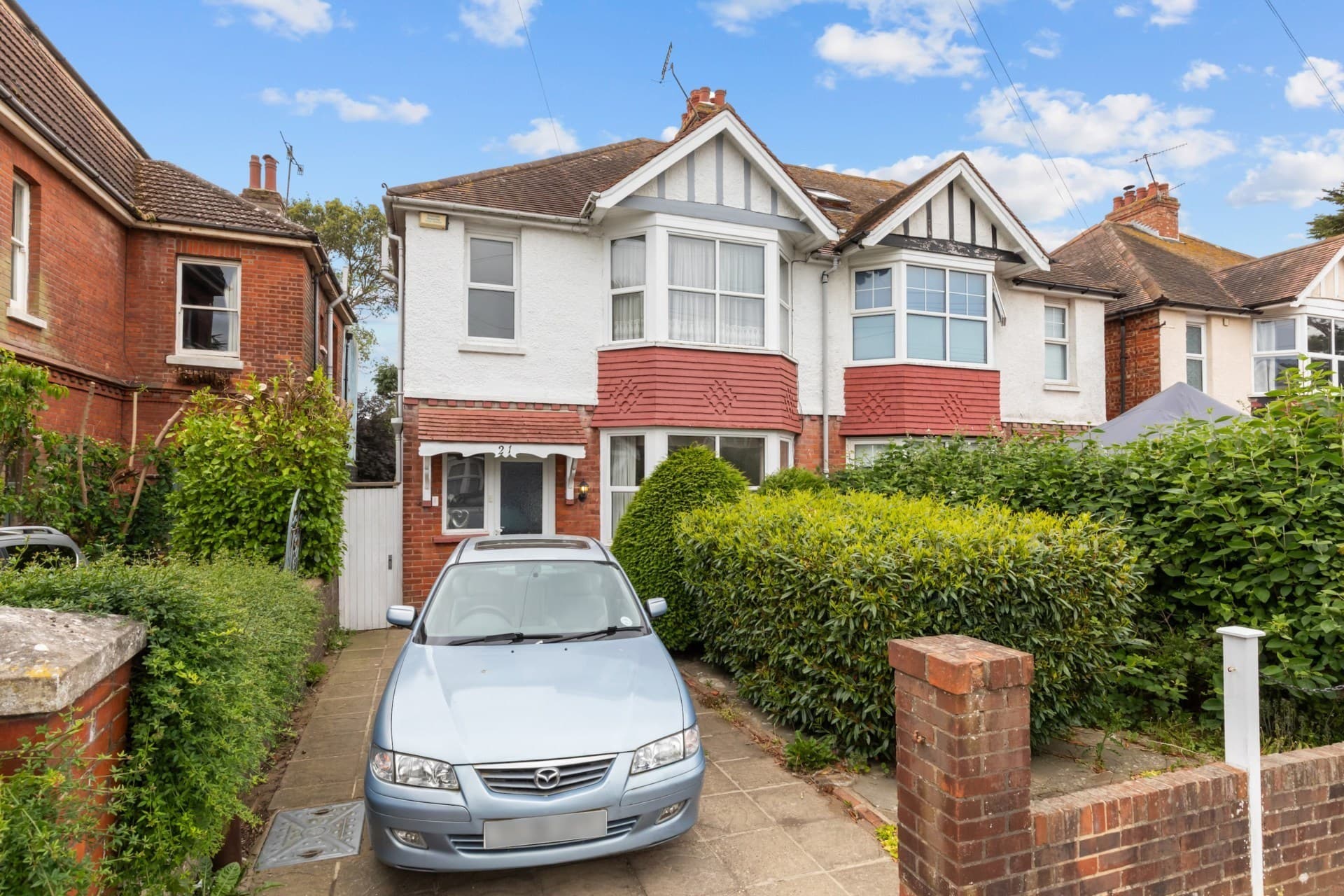 Valencia Road, Worthing, BN11